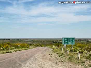 llegando al Río Colorado en Gobernador Duval. Provincia de La Pampa