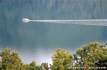 Navegación en el lago Nahuel Huapi