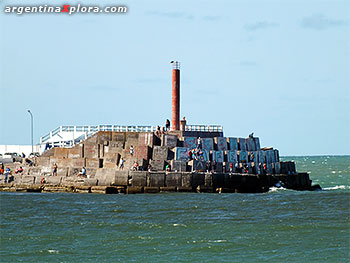 Escollera Norte pesca Mar del Plata