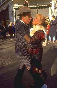 Pareja en la calle