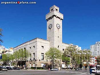 Edificio municipal diseñado por Arq. Bustillo, 1938 e inspirada en el Palazzo Vechio (Florencia)