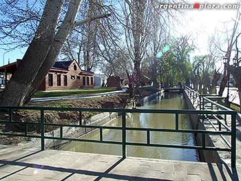 Puente sobre el Río Chubut