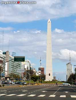 Obelisco.. Avenida 9 de Julio