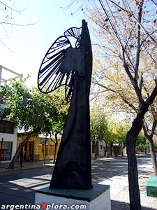 Escultura de Carlos De la Mota